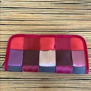 Limited edition Harvey’s Seatbelt Bag wallet